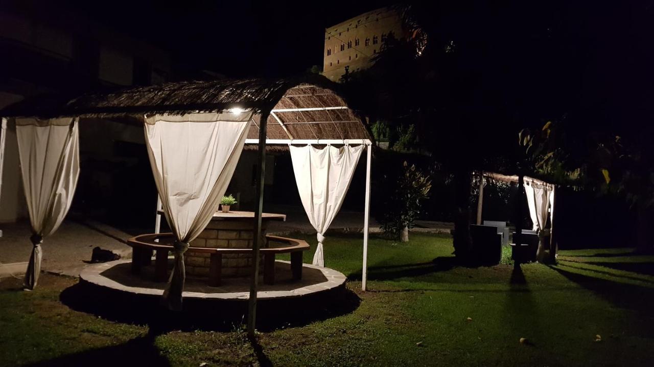 Val D'Orcia Deluxe 2, Raffinata Casa Immersa Nel Verde Con Wifi, Giardino E Parcheggio モンタルチーノ エクステリア 写真