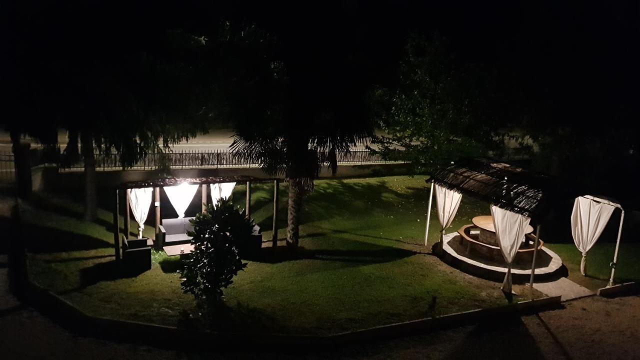 Val D'Orcia Deluxe 2, Raffinata Casa Immersa Nel Verde Con Wifi, Giardino E Parcheggio モンタルチーノ エクステリア 写真