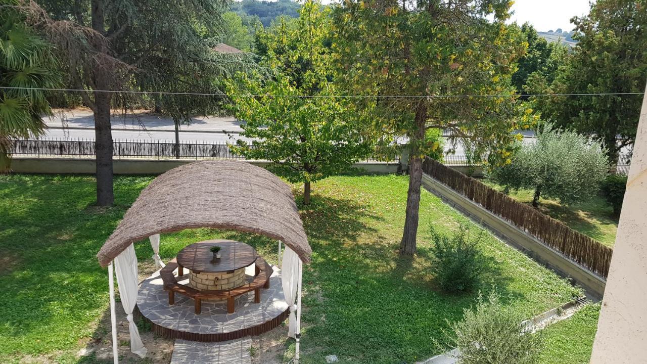 Val D'Orcia Deluxe 2, Raffinata Casa Immersa Nel Verde Con Wifi, Giardino E Parcheggio モンタルチーノ エクステリア 写真